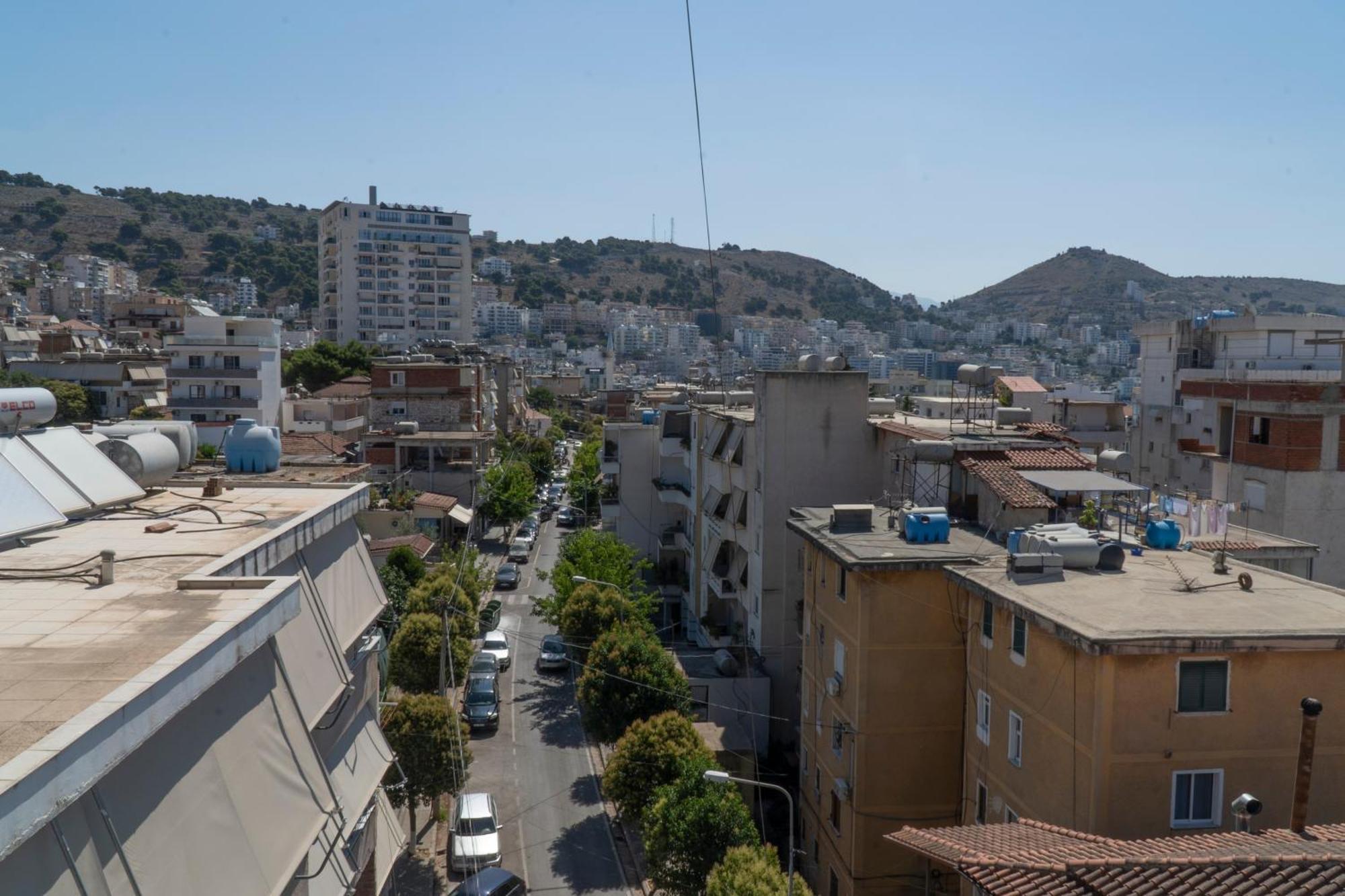 Center Sea View Appartement Sarandë Buitenkant foto